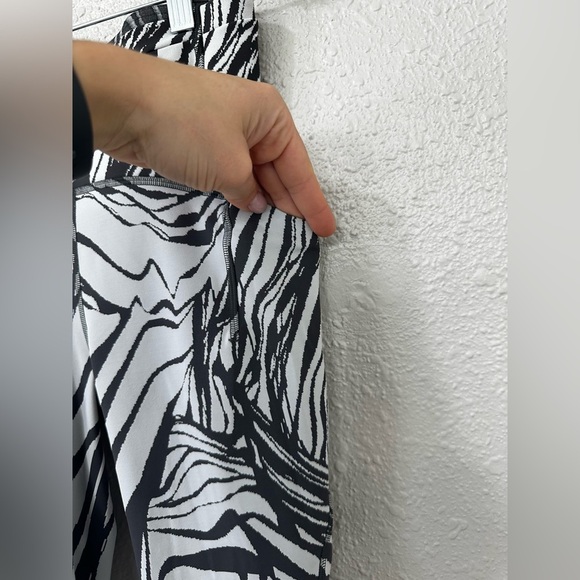 Lululemon Swift Speed High-Rise Tight 28" Leggings Size 4 - Picture 7 of 12